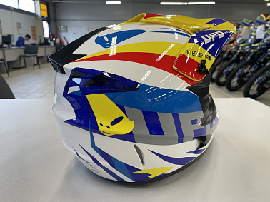 Шлем кроссовый HETOSHI UFD XD1-43 цв. Бело-сине-красно-желтый р. L 